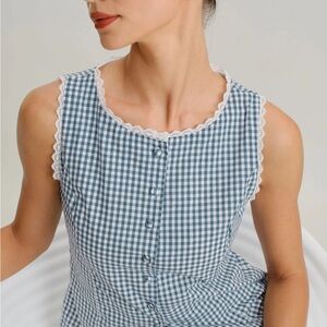 NWT Blue Gingham Lace-TrimTop Medium